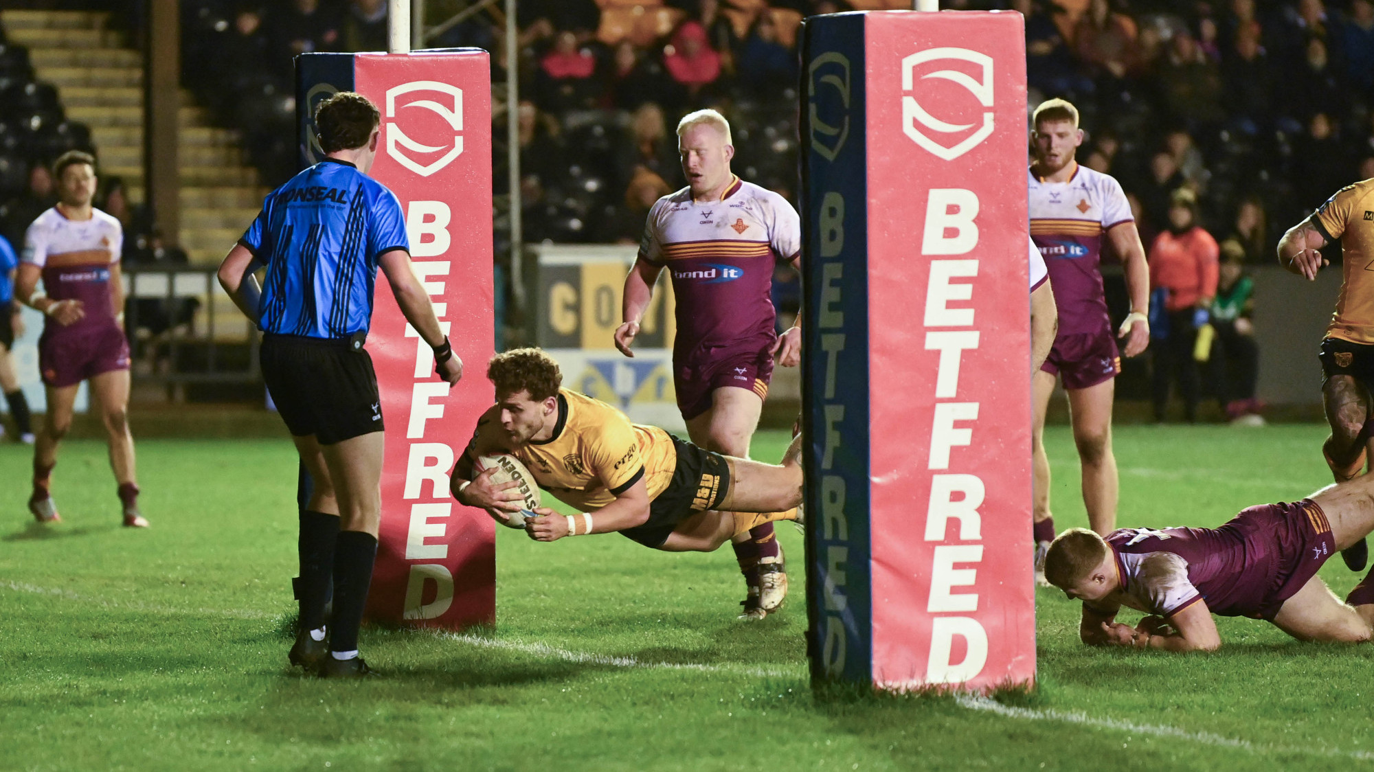 REPORT: Castleford Tigers v Huddersfield Giants