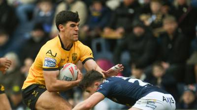 Tigers sign Hirst on a permanent deal